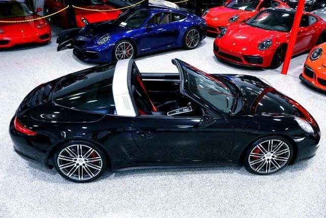 2015 Porsche 991 Targa 4 & 4S - Image 9 of 12