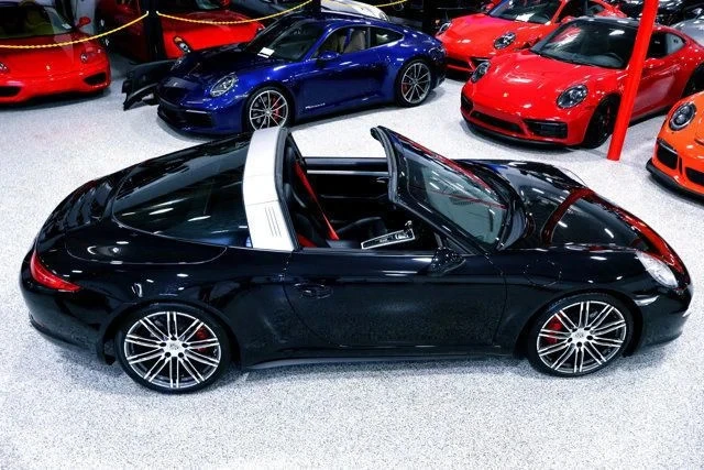 2015 Porsche 991 Targa 4 & 4S - Image 9 of 12