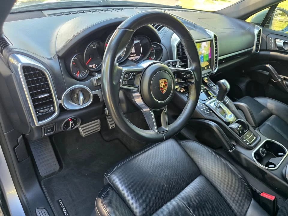 2015 Porsche 958 Cayenne - Image 9 of 17