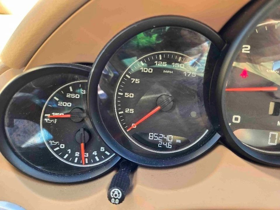 2015 Porsche 958 Cayenne - Image 15 of 15