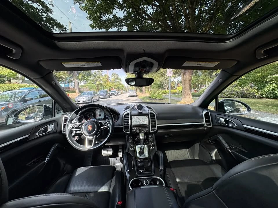 2015 Porsche 958 Cayenne S - Image 14 of 18