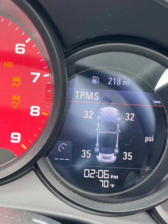 2015 Porsche 991 Carrera GTS - Image 10 of 31