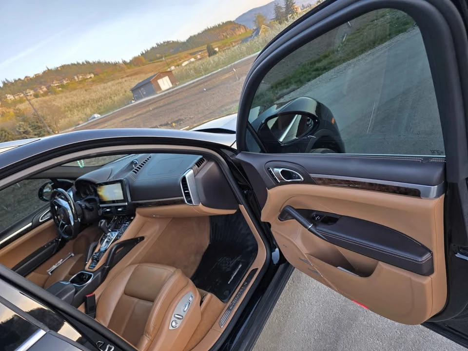 2015 Porsche 958 Cayenne - Image 12 of 12