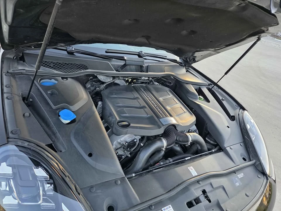 2015 Porsche 958 Cayenne - Image 10 of 12
