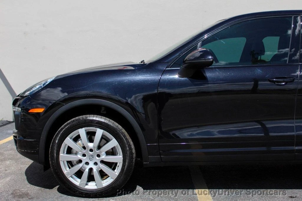 2015 Porsche 958 Cayenne S - Image 12 of 12