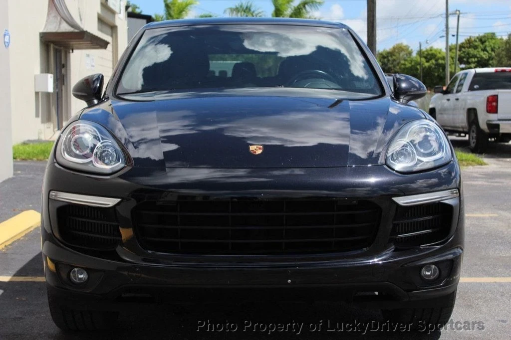 2015 Porsche 958 Cayenne S - Image 3 of 12