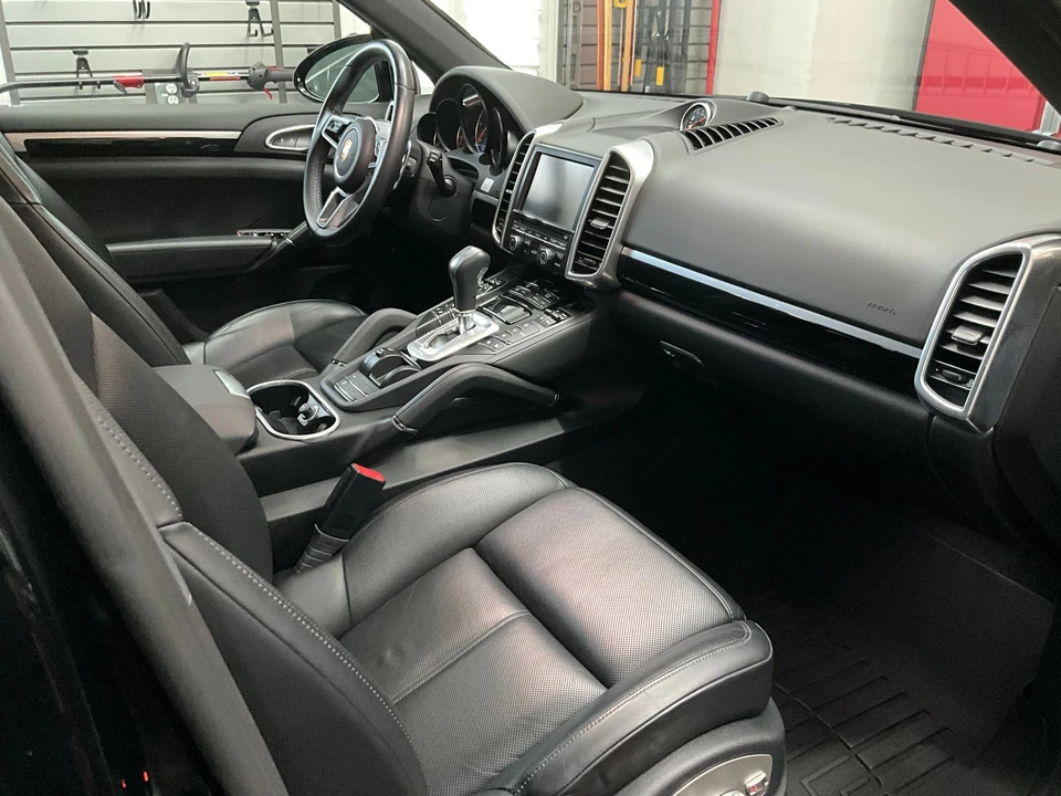 2015 Porsche 958 Cayenne Diesel - Image 6 of 8