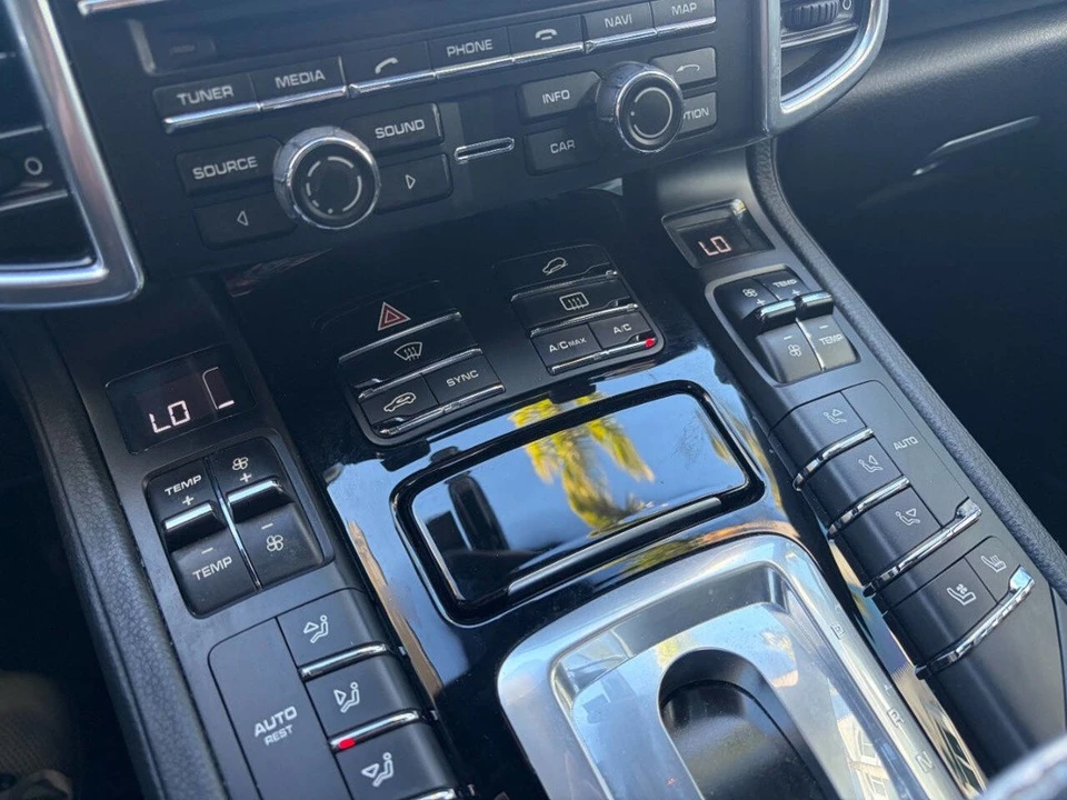 2015 Porsche 958 Cayenne Diesel - Image 18 of 21
