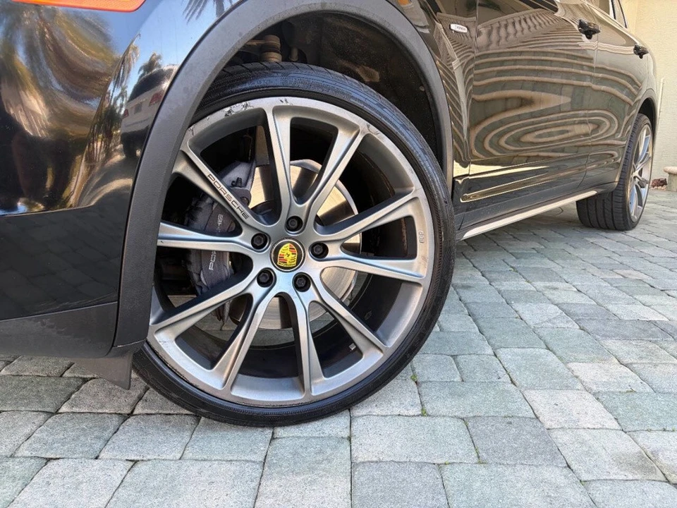 2015 Porsche 958 Cayenne Diesel - Image 3 of 21