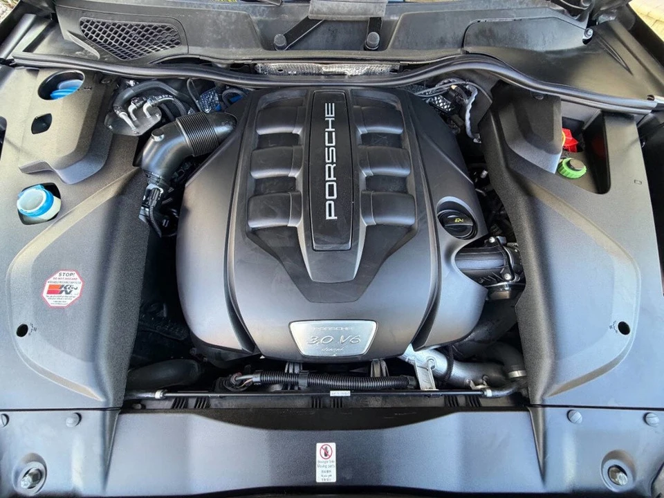 2015 Porsche 958 Cayenne Diesel - Image 9 of 21