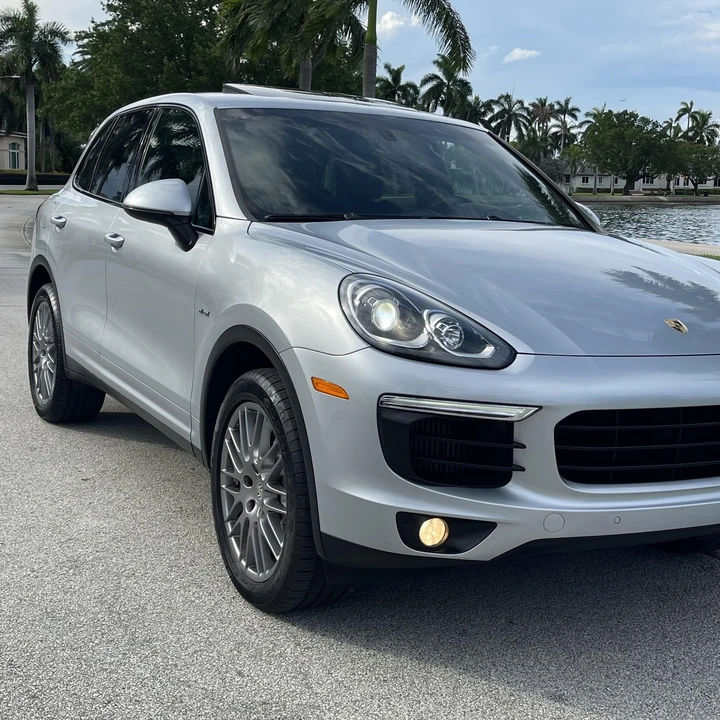 2015 Porsche 958 Cayenne Diesel - Image 3 of 12