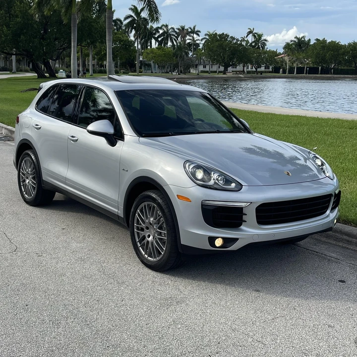 2015 Porsche 958 Cayenne Diesel - Image 2 of 12
