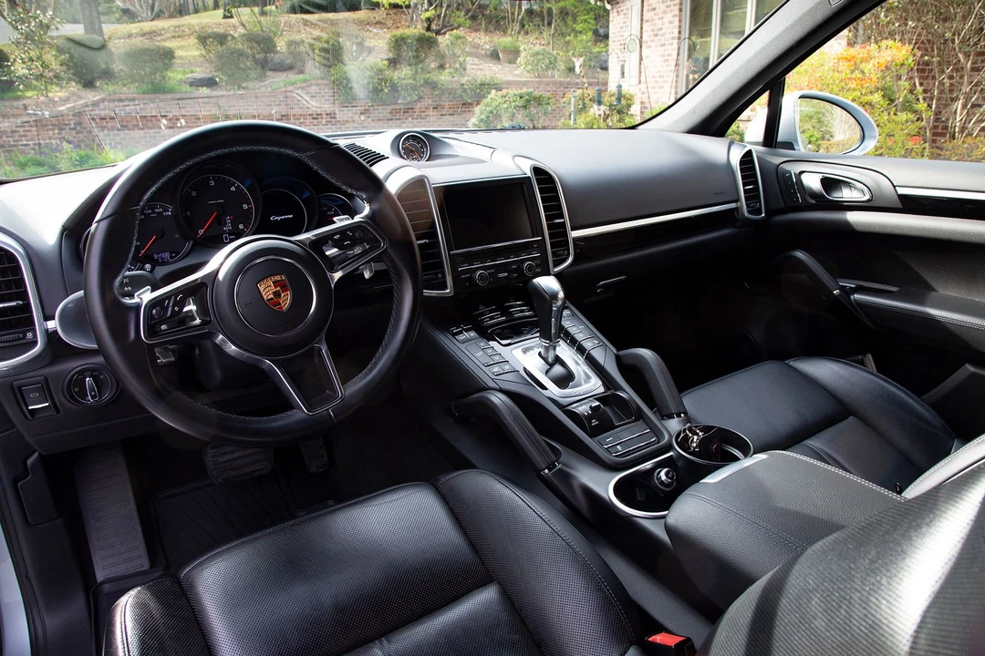 2015 Porsche 958 Cayenne Diesel - Image 11 of 15