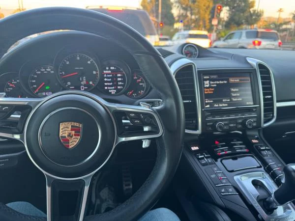 2015 Porsche 958 Cayenne Diesel - Image 4 of 17