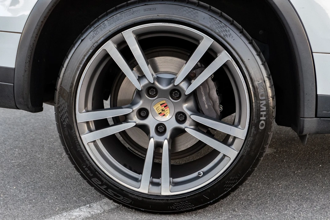 2015 Porsche 958 Cayenne Diesel - Image 11 of 31