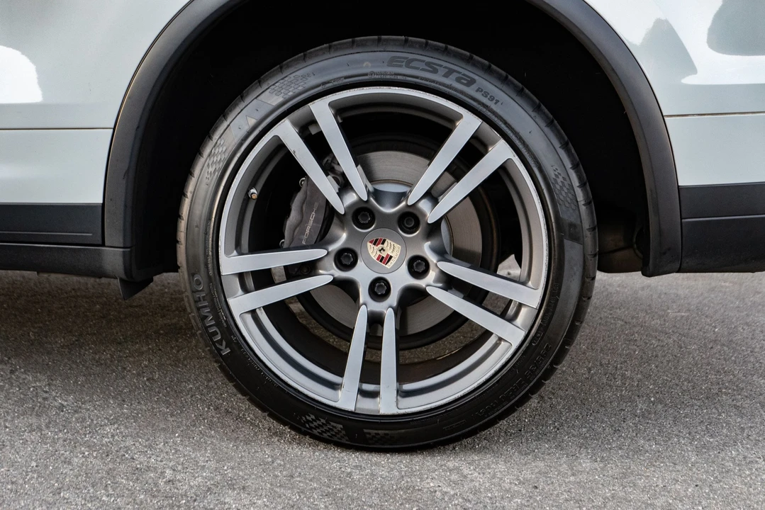 2015 Porsche 958 Cayenne Diesel - Image 12 of 31