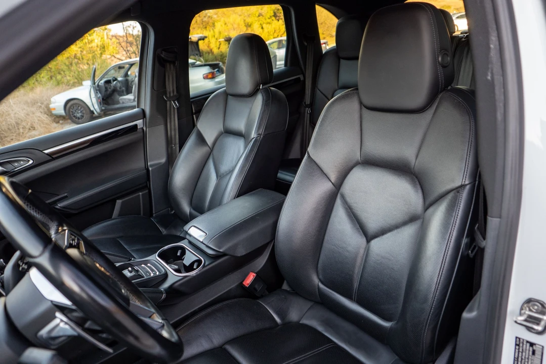 2015 Porsche 958 Cayenne Diesel - Image 17 of 31