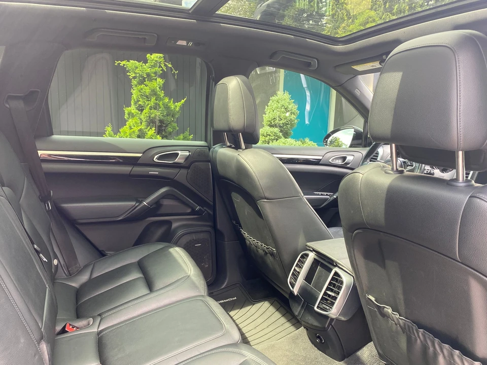 2015 Porsche 958 Cayenne Diesel - Image 12 of 13