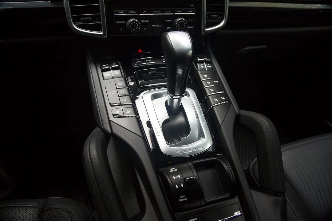 2015 Porsche 958 Cayenne Diesel - Image 7 of 10