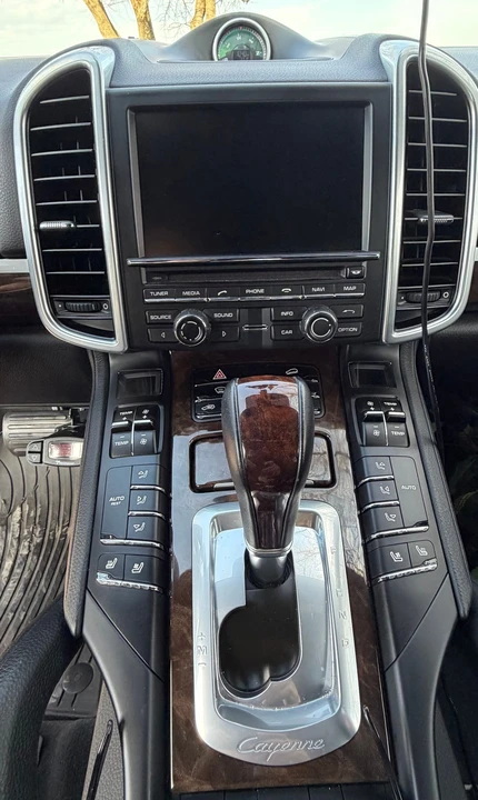2015 Porsche 958 Cayenne Diesel - Image 5 of 14