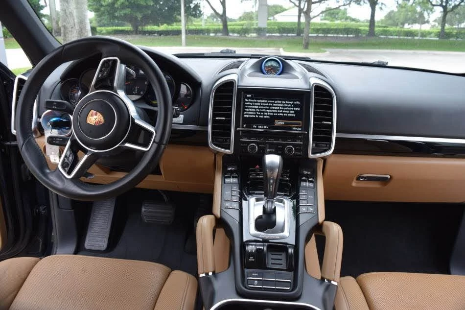 2015 Porsche 958 Cayenne Diesel - Image 16 of 20