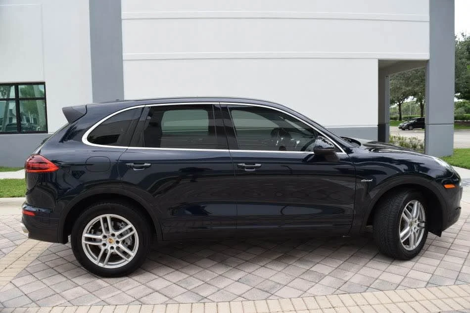 2015 Porsche 958 Cayenne Diesel - Image 19 of 20