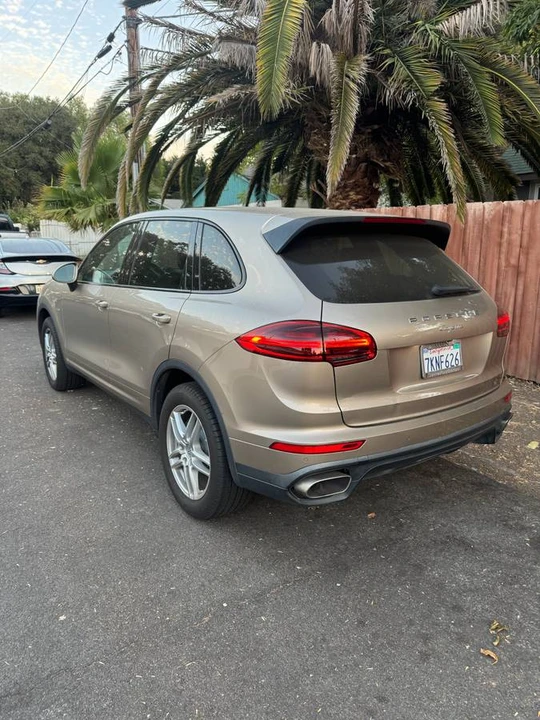 2015 Porsche 958 Cayenne Diesel - Image 2 of 16