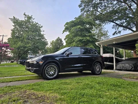2015 Porsche Cayenne Diesel Platinum Edition Sport Utility 4D