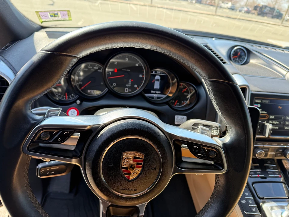 2015 Porsche 958 Cayenne Diesel - Image 8 of 18