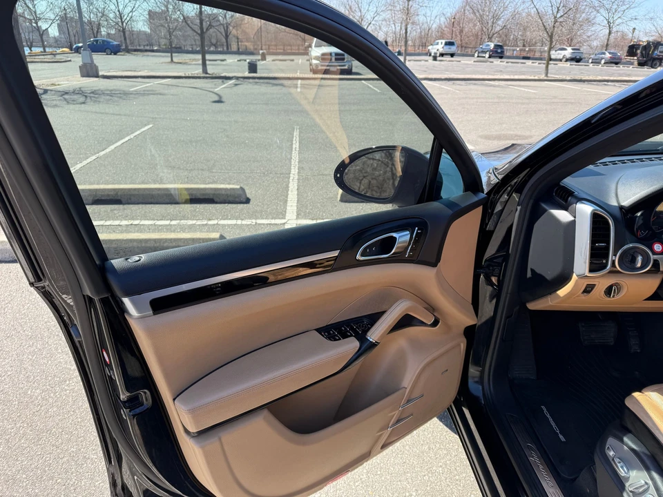 2015 Porsche 958 Cayenne Diesel - Image 10 of 18