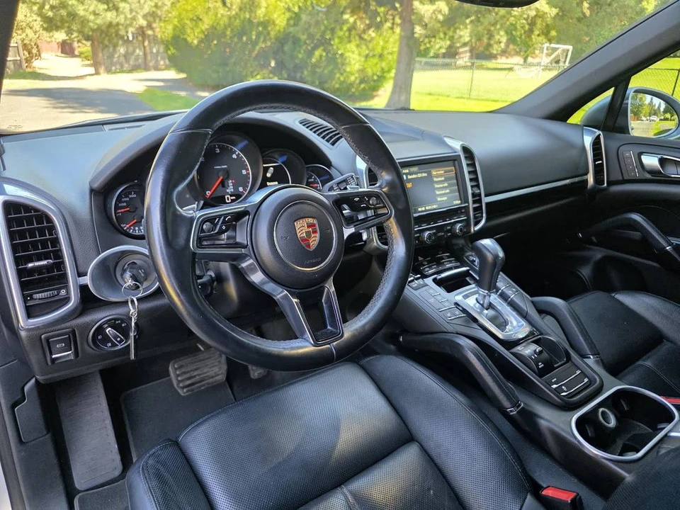 2015 Porsche 958 Cayenne Diesel - Image 8 of 10