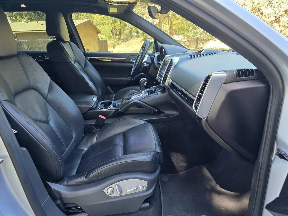 2015 Porsche 958 Cayenne Diesel - Image 7 of 10