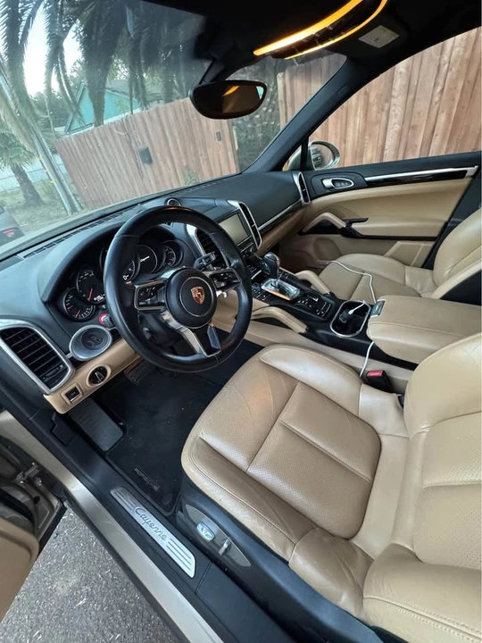 2015 Porsche 958 Cayenne Diesel - Image 14 of 16