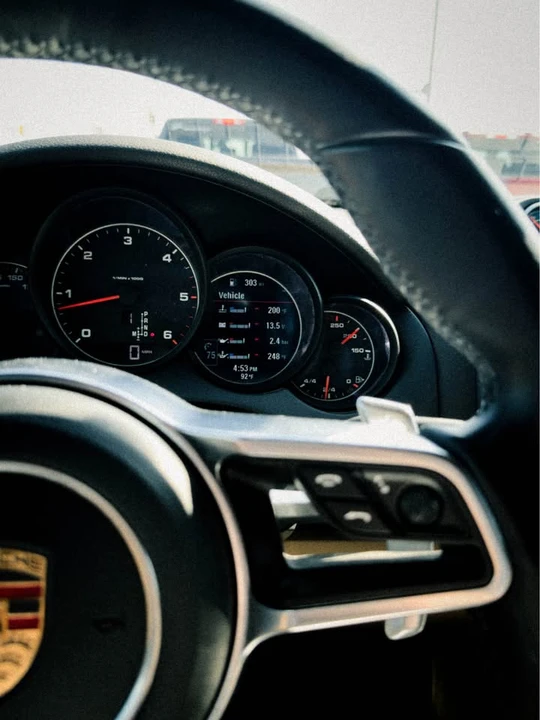 2015 Porsche 958 Cayenne Diesel - Image 15 of 16