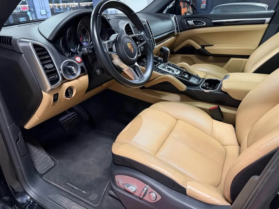 2015 Porsche 958 Cayenne Diesel - Image 6 of 16
