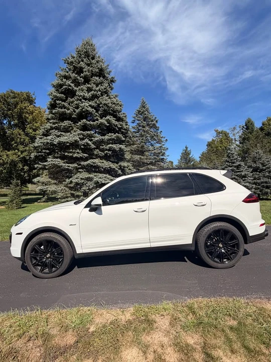 2015 Porsche 958 Cayenne Diesel - Image 2 of 20