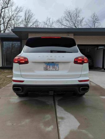 2015 Porsche 958 Cayenne Diesel - Image 2 of 15