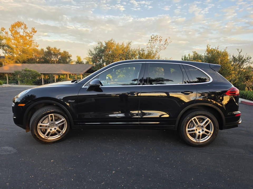 2015 Porsche 958 Cayenne Diesel - Image 10 of 31