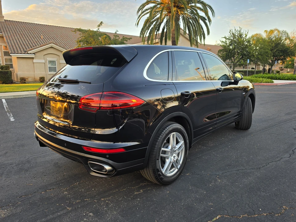 2015 Porsche 958 Cayenne Diesel - Image 16 of 31