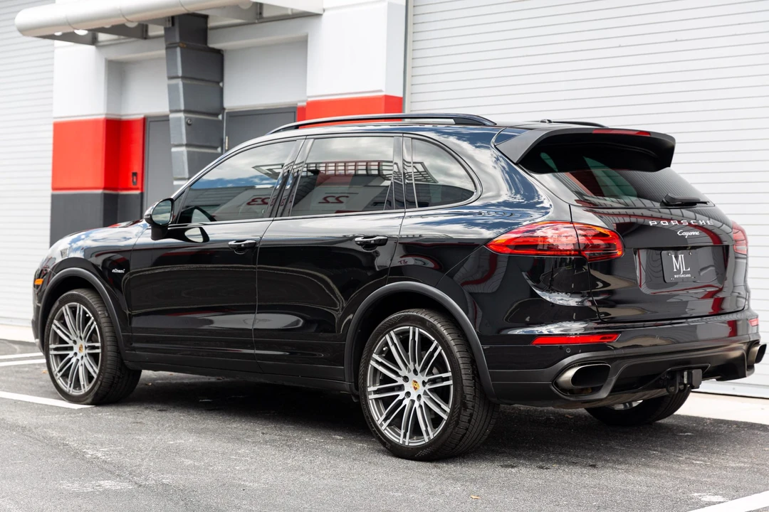 2015 Porsche 958 Cayenne Diesel - Image 30 of 31