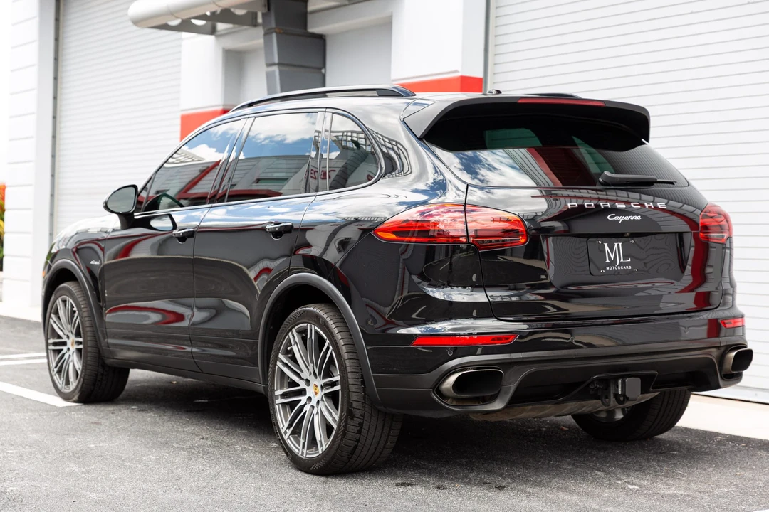 2015 Porsche 958 Cayenne Diesel - Image 29 of 31
