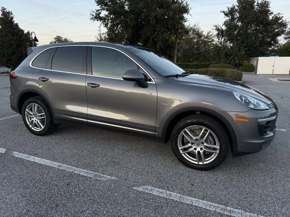 2015 Porsche 958 Cayenne Diesel - Image 26 of 31