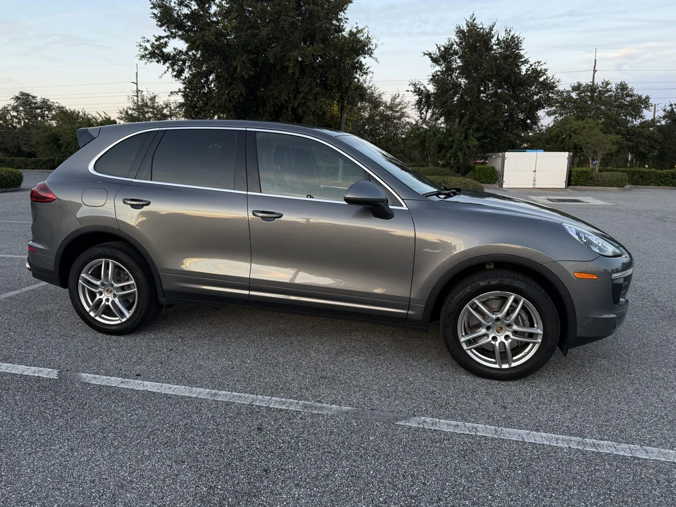 2015 Porsche 958 Cayenne Diesel - Image 29 of 31