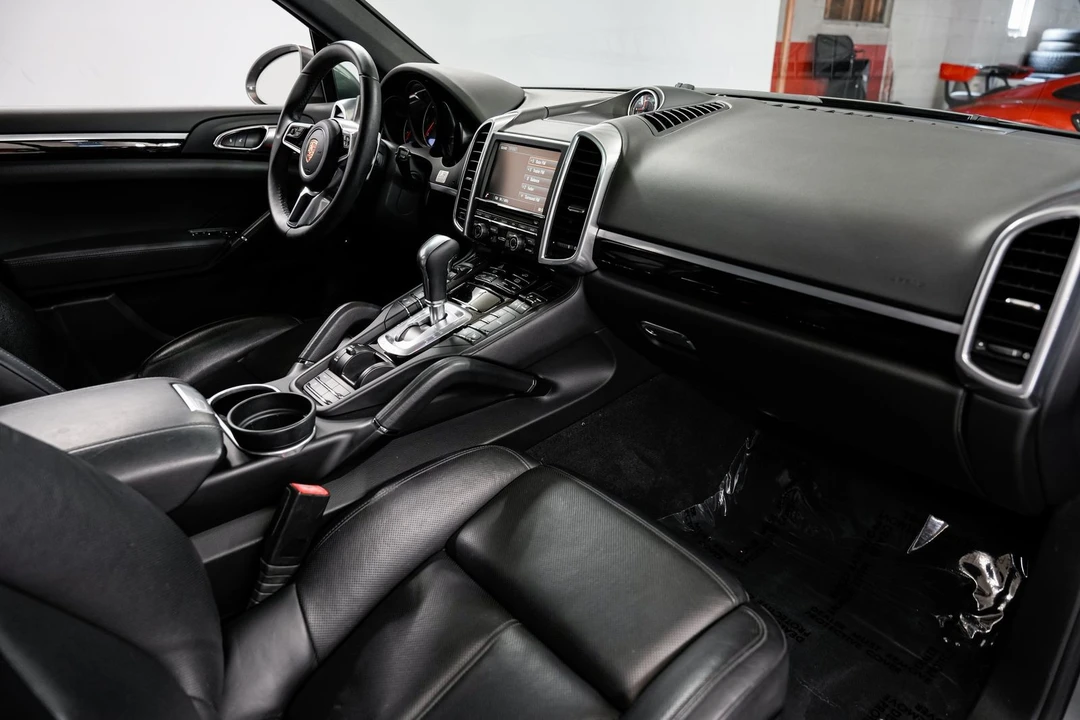 2015 Porsche 958 Cayenne Diesel - Image 24 of 31