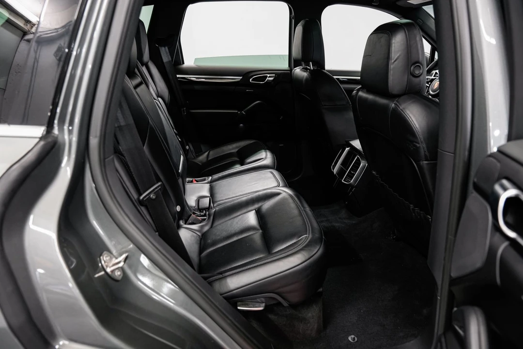 2015 Porsche 958 Cayenne Diesel - Image 28 of 31