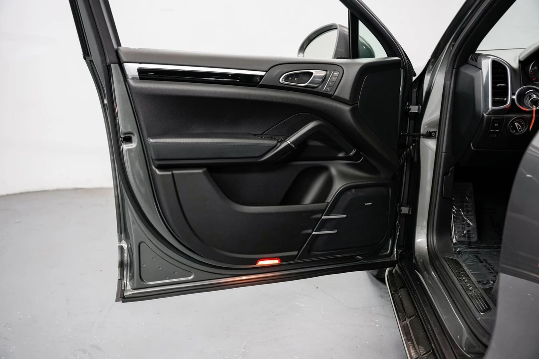 2015 Porsche 958 Cayenne Diesel - Image 20 of 31