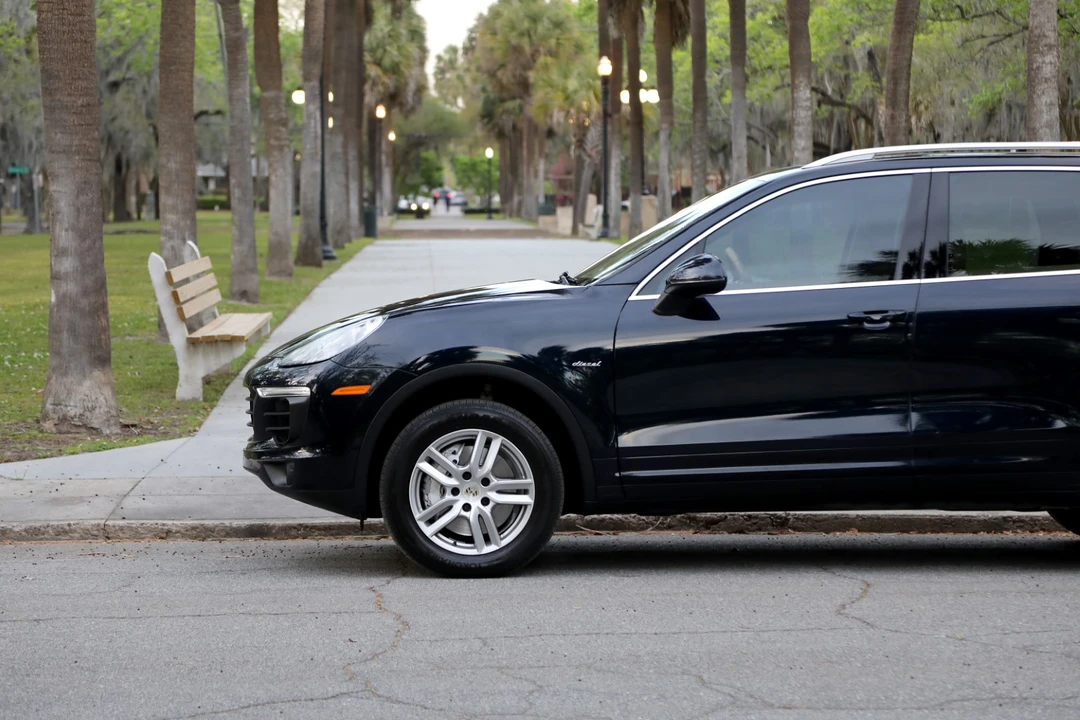2015 Porsche 958 Cayenne Diesel - Image 10 of 31
