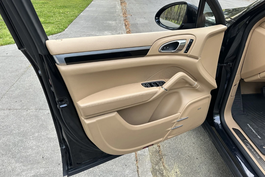 2015 Porsche 958 Cayenne Diesel - Image 25 of 31