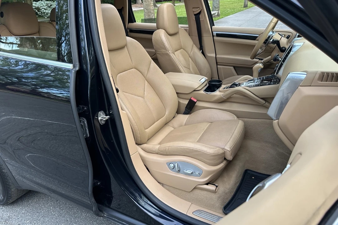 2015 Porsche 958 Cayenne Diesel - Image 26 of 31