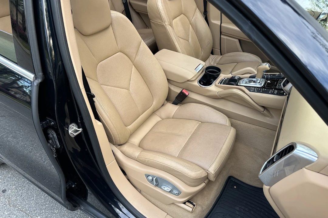 2015 Porsche 958 Cayenne Diesel - Image 27 of 31